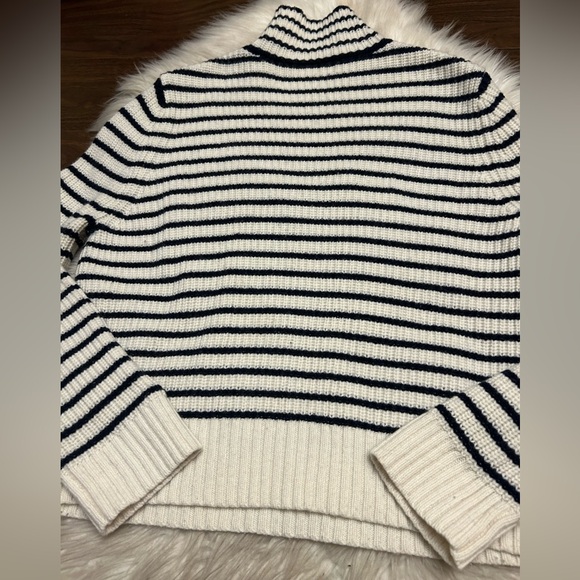KULE ‘The Banks’ Striped Turtleneck Sweater In Cream And Navy - Picture 11 of 16